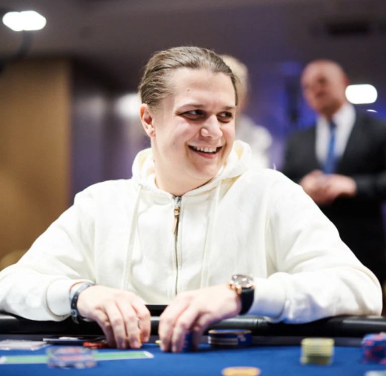 Niklas 'Lena900' Astedt: O Guerreiro dos Domingos

